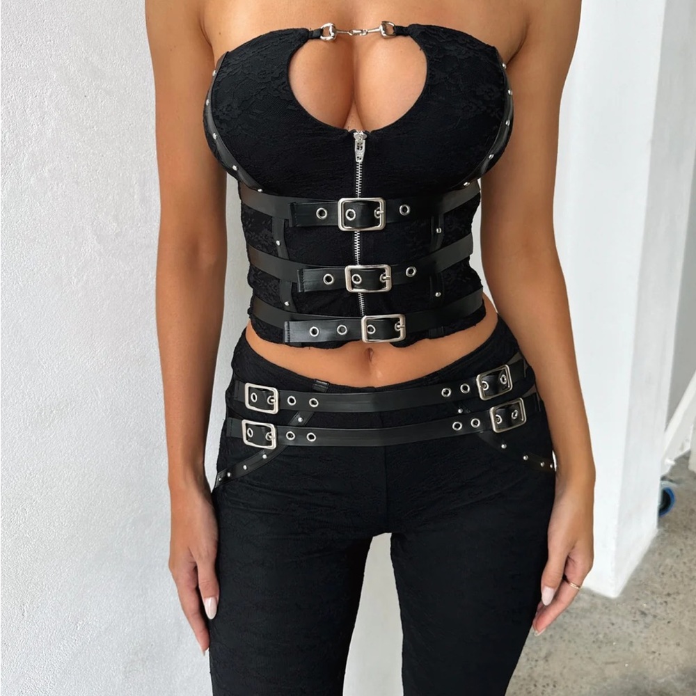 COPY - OUTCAST GIGI SET